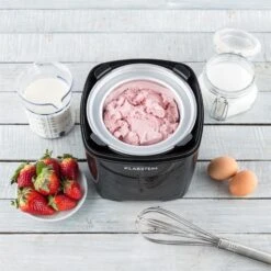 Creamberry Eiscremebereiter Flaschenkühler Frozen Yogurt Maschine 1,5l -Heimladen 10028924 yy 0005 ambient Klarstein Creamberry Eisbereiter reedit